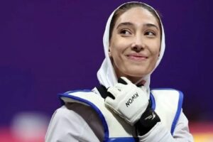 ببینید  حرف‌های مبینا نعمت‌زاده در راه کربلا: نذر کرده بودم برای مسابقات، این حرکتم کاملا دلی است