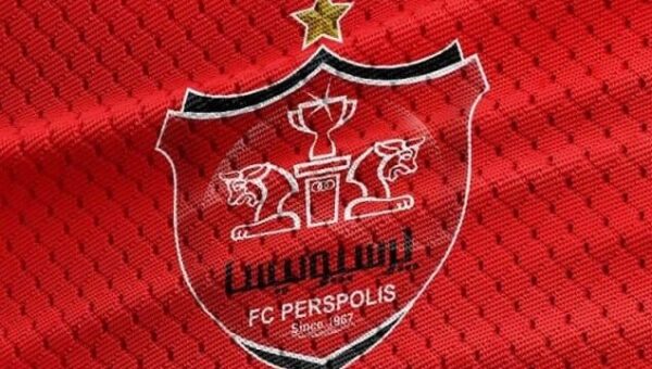 عکس دختران قرمز در انتظار برد؛ تقابل تاریخی پرسپولیس و ملوان