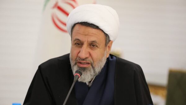امام جمعه کرمان : حضور در تشکلها، زمینه ساز رشد دانشآموزان است