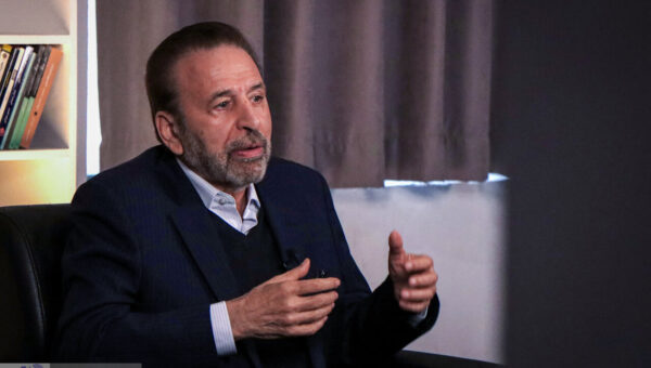 انتقاد تند واعظی از پوپولیسم گفتاری جبهه پایداری / با قطبیسازی تصنعی به دنبال فرافکنی ناکارآمدی خود هستند