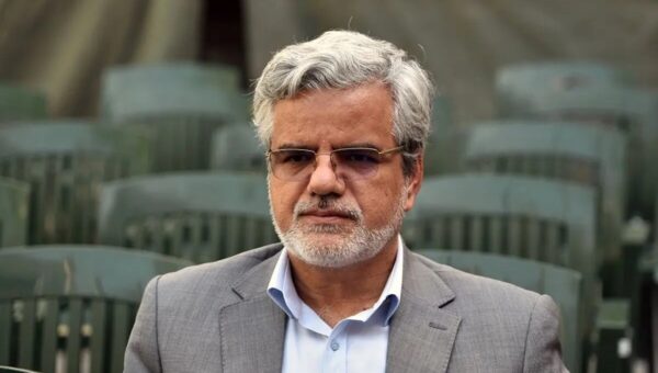 کنایه محمود صادقی به علی شمخانی: عامل ضعف کشتی سوء عملکرد ملوانان است