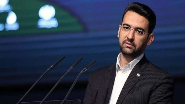 واکنش آذری جهرمی به مطرح شدن نامش برای مدیریت پرسپولیس/ این هم از عجایب مدیریت در کشور ماست/ مدیریت ورزش را به اهلش بسپارند