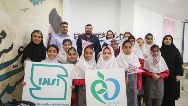 ترویج فرهنگ استاندارد در بین کودکان جزیره همزمان با روز جهانی استاندارد در کیش