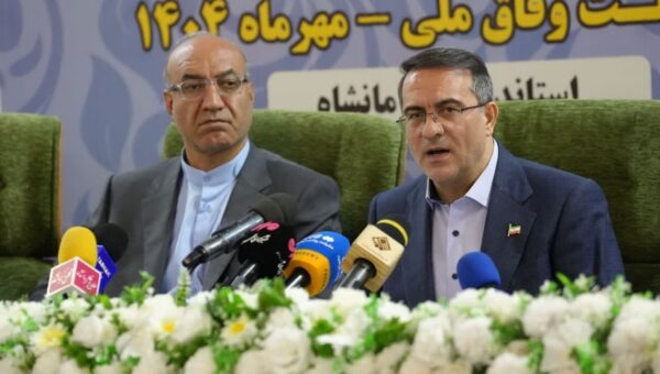 دولت چهاردهم اصلاح نظام اداری را به عنوان اولویت اصلی تصویب کرد