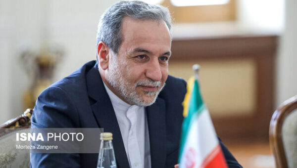 عراقچی: از پاسخگویی فرار نکنید