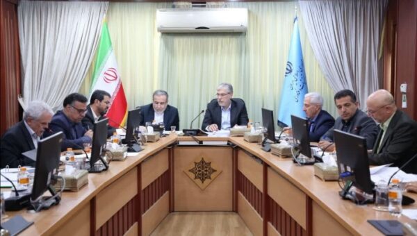 جلسه هیات امنای دانشگاه بوعلی با حضور وزرای خارجه و علوم
