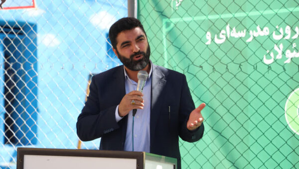 بهره برداری از ۲۸۰۰ فضای ورزشی درکشور /  افتتاح ۱۲۰ زمین چمن  در استان چهارمحال وبختیاری