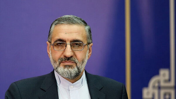 در نقطه سقوط بالگرد فقط هفت پیکر پیدا شد/ روایت تازه اسماعیلی از نحوه و تفاوت پیدا شدن پیکر آل هاشم در سانحه سقوط بالگرد