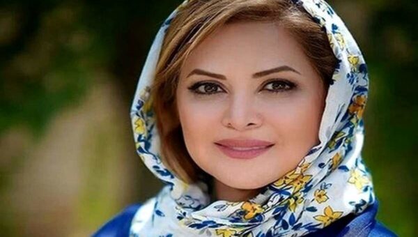 ببینید فیلمی از دکوراسیون منزل شیک و لاکچری کمند امیرسلیمانی