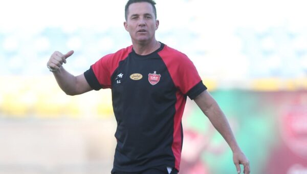 معمای کادر فنی پرسپولیس/این بار چه کسی جدا می‌شود؟