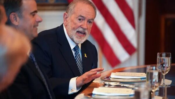 افشای دیدار سفیر اسرائیل با یک جاسوس در آمریکا جنجال به پا کرد