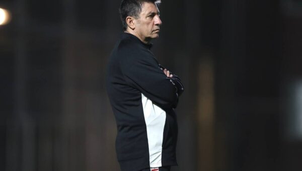 ببینید فریاد قلعه نویی پس از موقعیت سوزی شجاع: کی زد بیرون دانیال؟ شجاع تو زدی؟