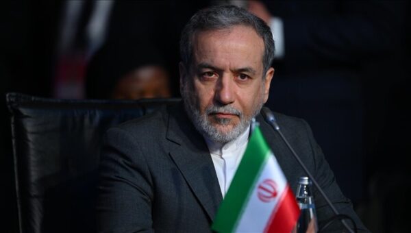 ببینید  عراقچی: آمریکا به دنبال بازگرداندن فضای بین‌الملل به قانون جنگل است