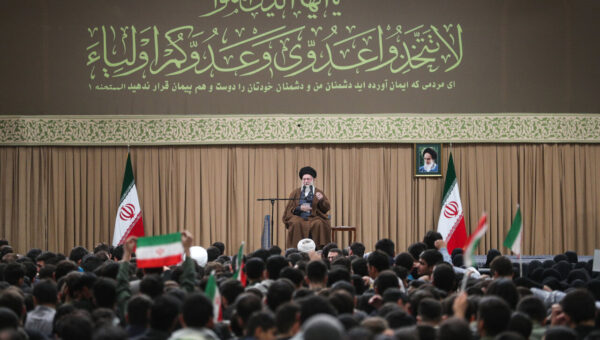 ببینید  پاسخ رهبر انقلاب به یک سوال: آیا رابطه ایران و آمریکا تا ابد قطع خواهد بود؟