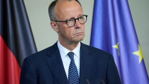 مرتس خطاب به زلنسکی: اوکراینی‌های کمتری باید به آلمان پناهنده شوند