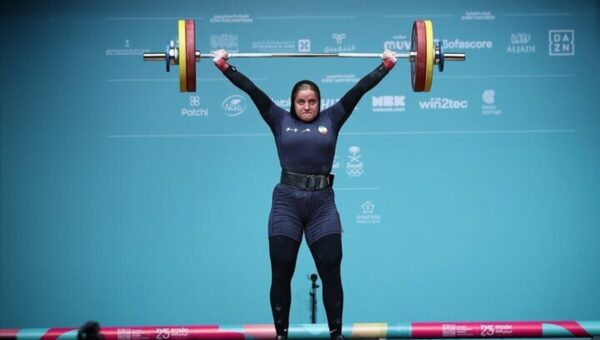 ببینید  مدد گرفتن از مولا علی (ع) توسط مهسا بهشتی، پیش از بلند کردن وزنه