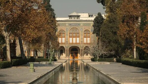 ببینید  دستور توقف ساخت‌وسازهای اطراف کاخ گلستان صادر شد