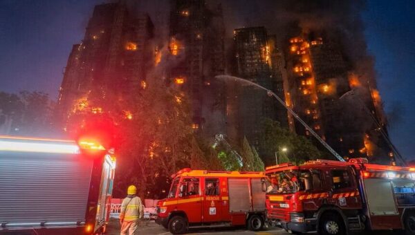 فاجعه در هنگ‌کنگ؛ ۹۴ نفر در آتش سوختند