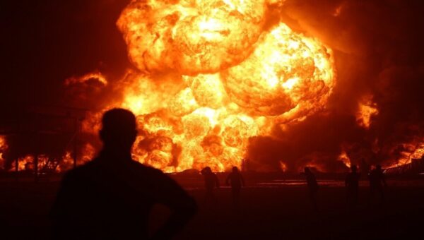 ببینید  انفجار مهیب در مرکز بازیافت زباله سیدنی؛ شعله‌های آتش‌ تا ارتفاع ۱۵۲ متری زبانه کشید