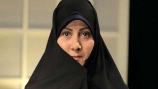 انتقاد روزنامه اصولگرا از مهری طالبی دارستانی: ادعای انقلابی‌گری دارید و حتی علیه سایت رهبر انقلاب موضع می گیرید