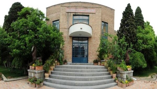 نمایش فیلم کمدی سیاه کره‌ای «چاره‌ای نیست»