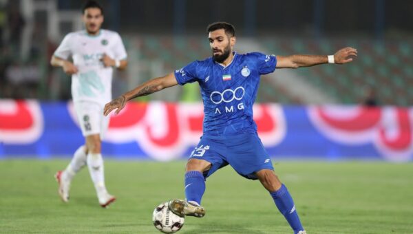 ساپینتو رضایت داد؛ مدافع جنجالی به استقلال برمی‌گردد