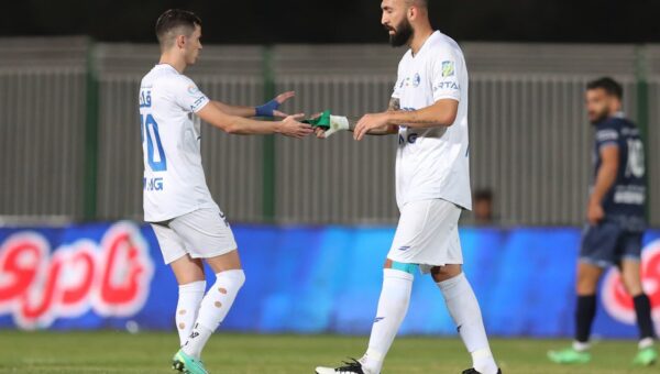 منیعی: روزبه نیمکت نشین هم می‌تواند به استقلال کمک کند