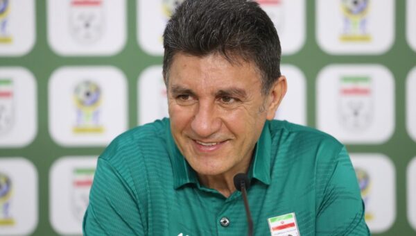 عکس شوخی با امیرقلعهنویی در حال آنالیز مصر!