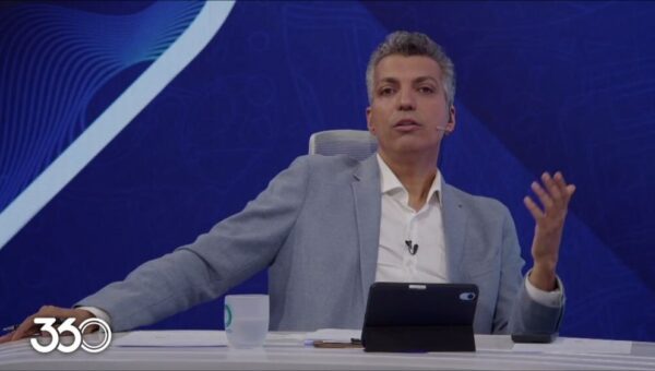 فردوسی‌پور: قبلا در فوتبال فقط شیر سماور بود اما حالا…/ در ورزشگاه کیسه ادرار پرتاب می‌کنند!