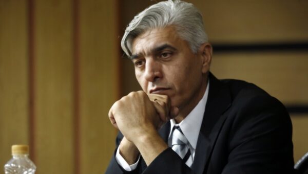 از آن همه آزار و ایذا، قلب وکیل شریف کانون وکلا خسرو علیکردی ایستاد