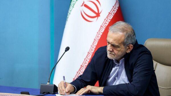 عدالت معکوس؛ پزشکیان بالاخره برای فیلترینگ دستور داد اما برعکس!/ رئیس جمهور بجای گسترش اینترنت آزاد، دستور سیاهی همه سیمکارت‌ها را داد!/