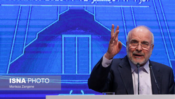 حمله تند قالیباف به یک نماینده مجلس درباره حجاب؛  برخی دغدغه حجاب ندارند؛ انگیزه‌شان سیاسی است