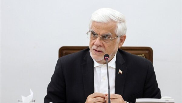 ببینید   عارف: علی‌رغم هزینه‌های تحریم‌ها، ما توانایی دور زدن آن‌ها را داریم