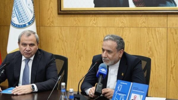 عراقچی: ملت ایران از عزت خود قاطعانه دفاع می‌کند