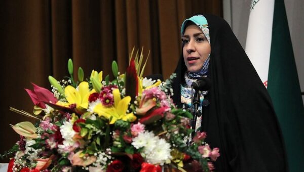 میزان با سوادی و تحصیلات تکمیلی بانوان کیش بالاتر از میانگین کشوری است