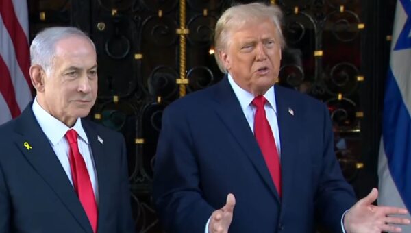 ببینید  توهین‌های بی‌شرمانه ترامپ نسبت به سردار سلیمانی: ترور سردار سلیمانی آغاز کار ما علیه ایران بود