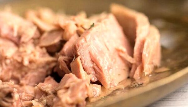 متخصصان تغذیه ماهی تُن را چگونه مصرف می‌کنند؟