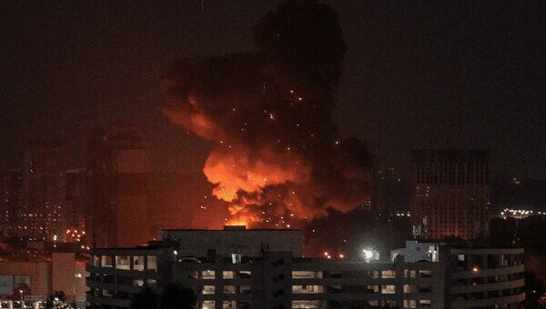 انفجارهای پیاپی در کی‌یف هم‌زمان با اعلام هشدار حملات هوایی در اوکراین