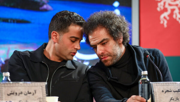 آرمان درویش: از گلشیفته فراهانی سپاسگزارم که هنوز هم غم وطن را می‌خورد