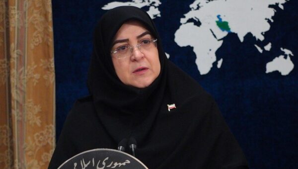 توضیحات مهم سخنگوی دولت درباره پرداخت اضافه‌کار، افزایش قیمت بنزین ، وام ازدواج، کالابرگ، حجاب و …/ ابلاغ بازگشایی اینترنت بین‌الملل تأیید شد