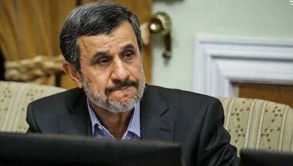 تحلیلی درباره «محمود احمدی‌نژاد کجاست؟»/ انتساب اظهار نظری به ناطق نوری درباره احمدی‌نژاد؛ ماموریت او چه بود؟/ چرا اتهام نیویورک تایمز را تکذیب نکرد؟