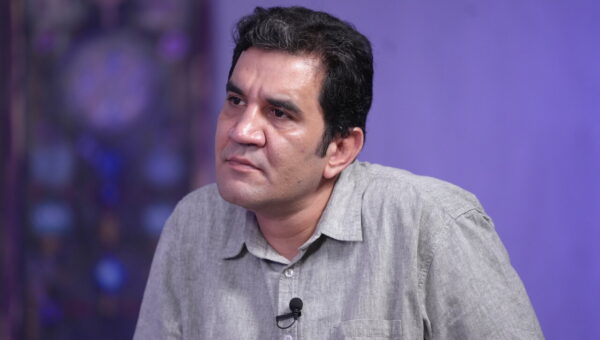 تکلیف خودمان را روشن کنیم: رسانه هستیم یا طوطی؟
