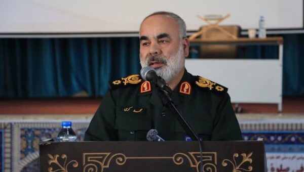 فرمانده نیروی زمینی سپاه: نبوغ شهید پاکپور نقشه‌های دشمنان را ناکام گذاشت/ پاسخ به دشمن ساعاتی پس از حمله، اجرای همان طراحی‌ پیش‌دستانه او بود