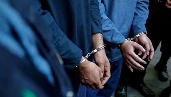 ببینید  دستگیری سارقان خشنی که گوشواره کودک ۶ ساله را کشیدند
