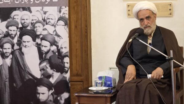 ضرورت شناساندن ابعاد شخصی امام خمینی(ره) به نسل امروز / هر سخن تفرقه‌افکنانه‌ای به سود دشمن است