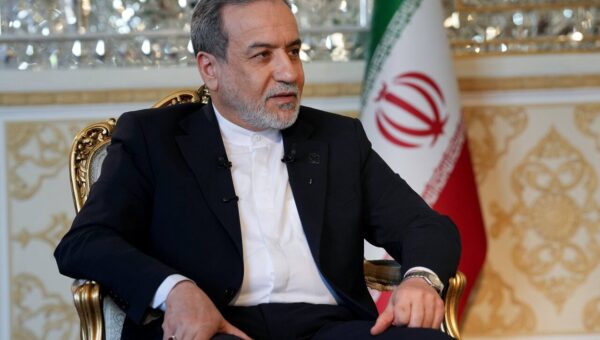 ببینید  عراقچی: نباید به سخنان ترامپ مبنی بر فشار بر ایران برای امضای توافق توجه کرد
