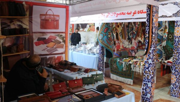 اشتغالزایی با طعم هنر؛ ۲۸۰ طرح صنایع دستی برای توانمندسازی مددجویان ایلامی کلید خورد