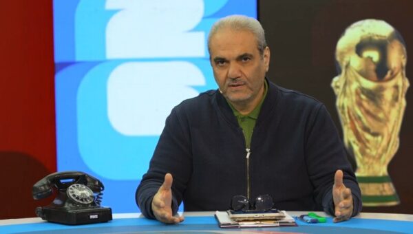 ببینید  سوال جواد خیابانی از امید نورافکن: بابا علی اسم باباته؟ اسم مامان چیه؟