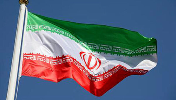 ببینید  برافراشته شدن پرچم جمهوری اسلامی ایران در مراسم افتتاحیه جام جهانی