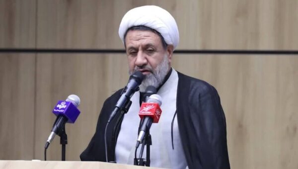 قاضی باید شجاعانه حق را بگوید  حتی اگر به مصلحت‌اش نباشد